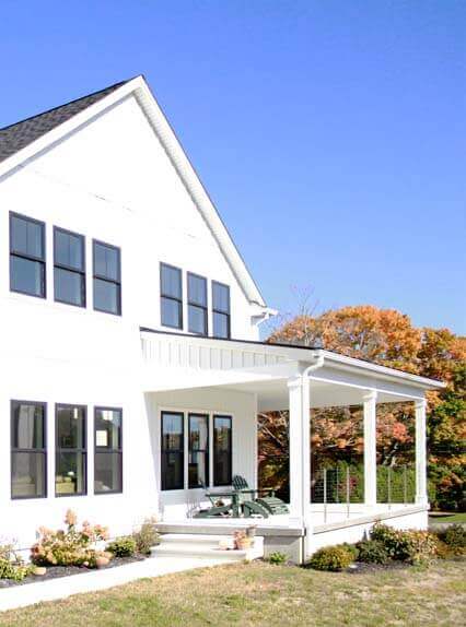 Modern farmhouse in Waterford, Connecticut.